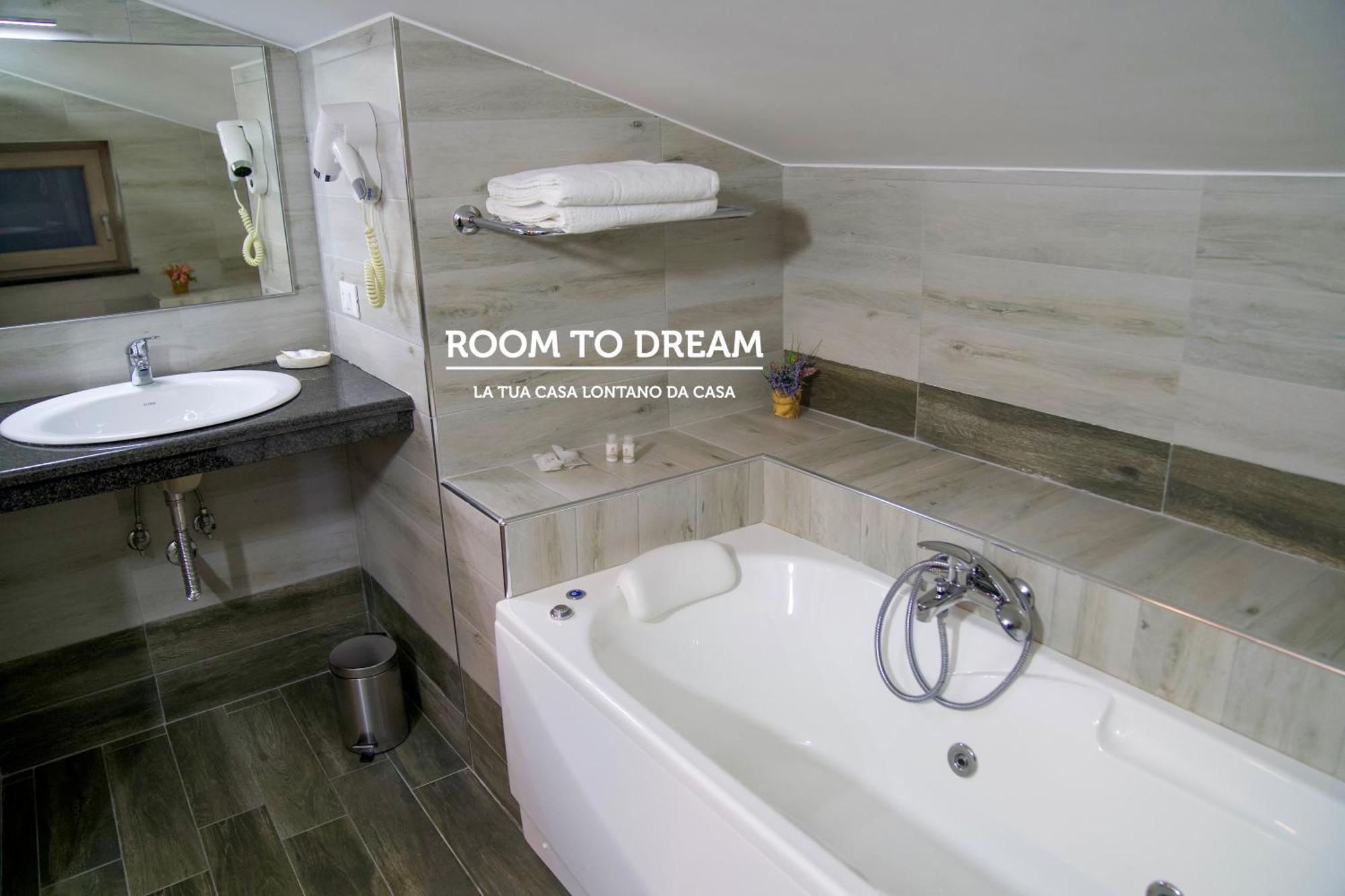 Room To Dream San Valentino Torio Buitenkant foto
